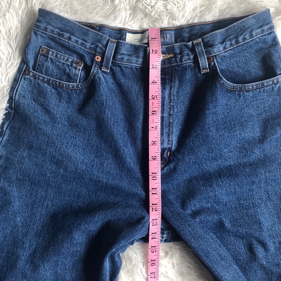 Vintage Gap High Waisted Mom Jeans - Picture 5 of 8